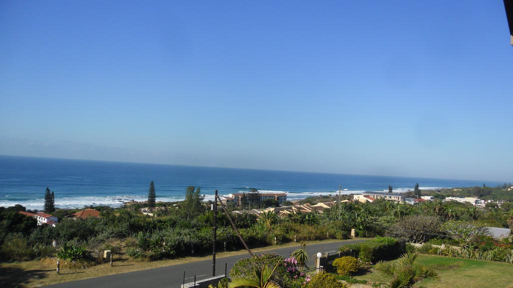 Khaya La Manzi Guest Lodge Hibberdene Exterior photo
